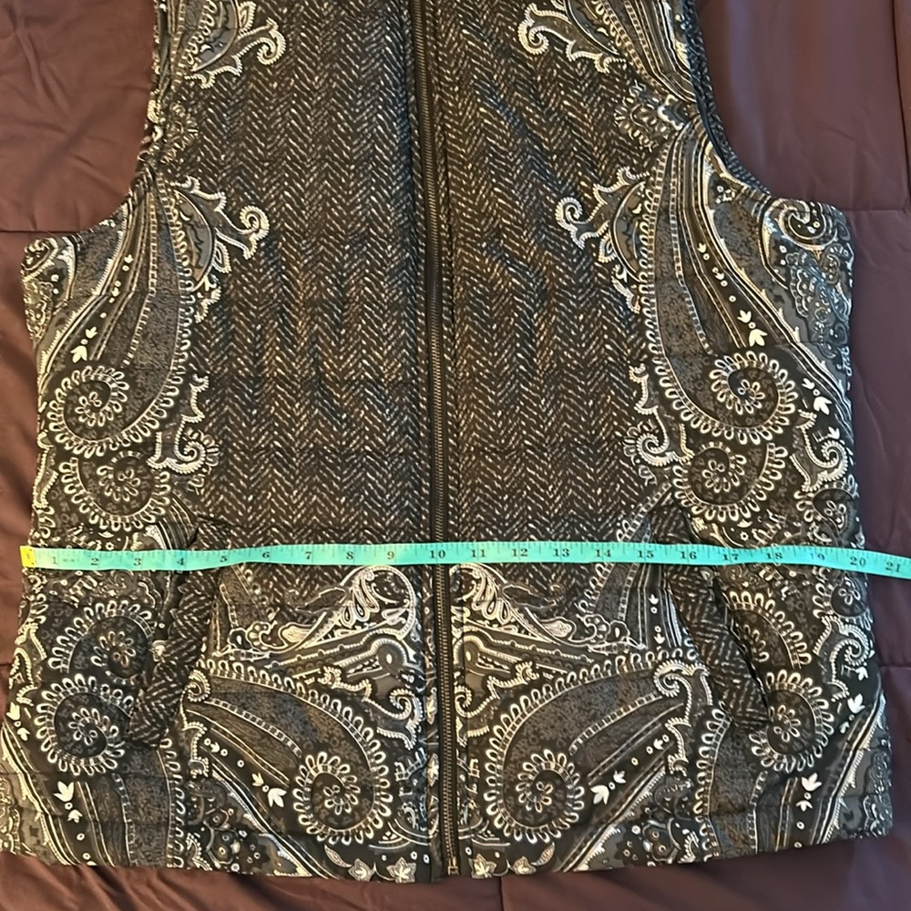 CB Established 1962 Womens Puffer Vest Handkerchief print Zip Up Lined B… - Picture 15 of 16